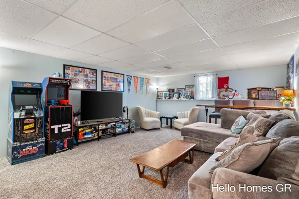 $324,900 | 2317 Edington Drive Southeast, Grand Rapids, MI 49508