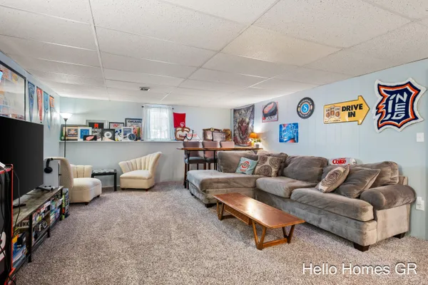 $324,900 | 2317 Edington Drive Southeast, Grand Rapids, MI 49508