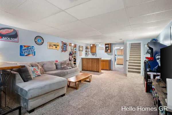 $324,900 | 2317 Edington Drive Southeast, Grand Rapids, MI 49508