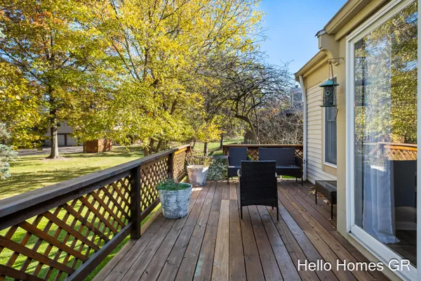 $324,900 | 2317 Edington Drive Southeast, Grand Rapids, MI 49508