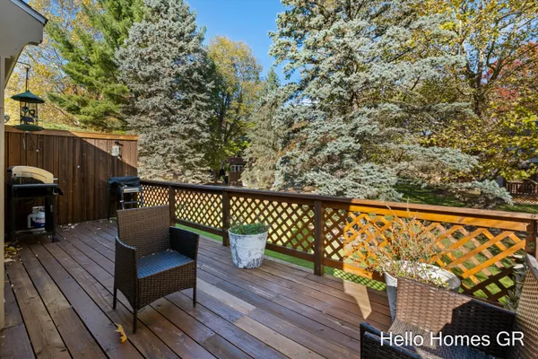 $324,900 | 2317 Edington Drive Southeast, Grand Rapids, MI 49508