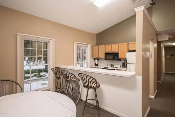 $324,900 | 2317 Edington Drive Southeast, Grand Rapids, MI 49508