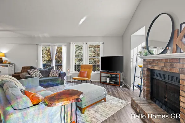 $324,900 | 2317 Edington Drive Southeast, Grand Rapids, MI 49508