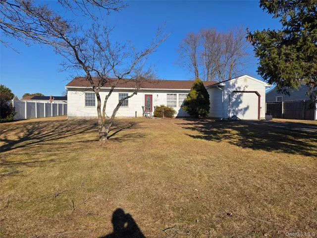 $379,000 | 17 Thrasher Avenue, Bellport, NY 11713