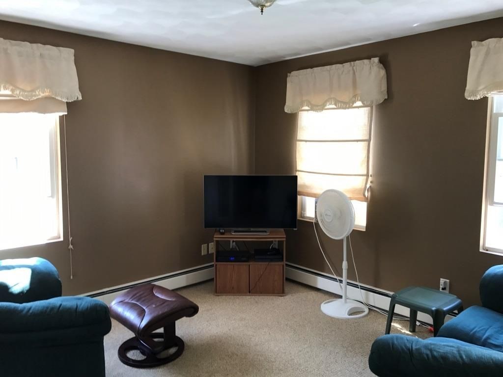 40 Crompton Road East Greenwich, RI 02818 - Photo 9 of 17 Bedroom currently used as a den/office with Berber carpeting.