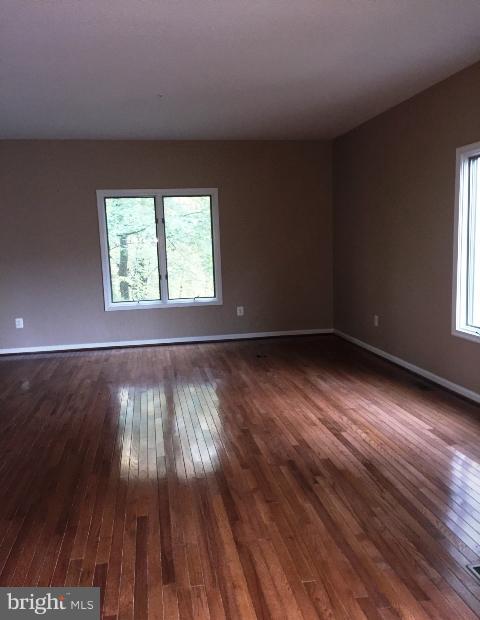 3115 Courtside Road Bowie, MD 20721 - Photo 5 of 18 Living Room