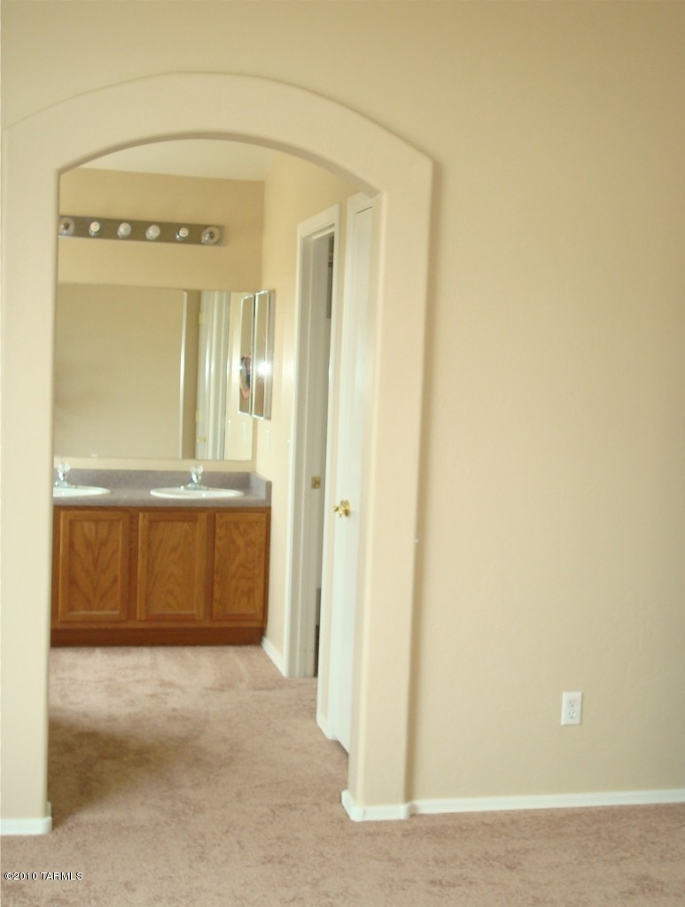 4565 South Valley Road Tucson, AZ 85714 - Photo 10 of 15