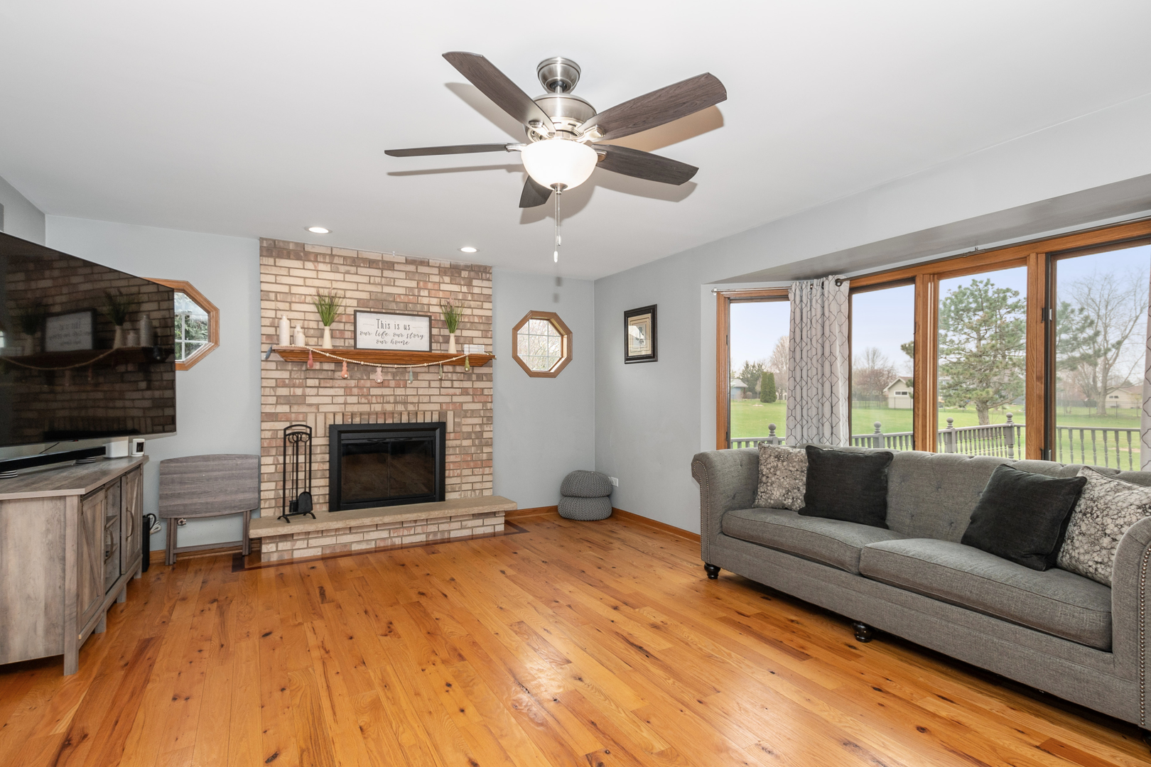 22452 South Farm View Road New Lenox, IL 60451 - Photo 5 of 36 Gallery Image 5