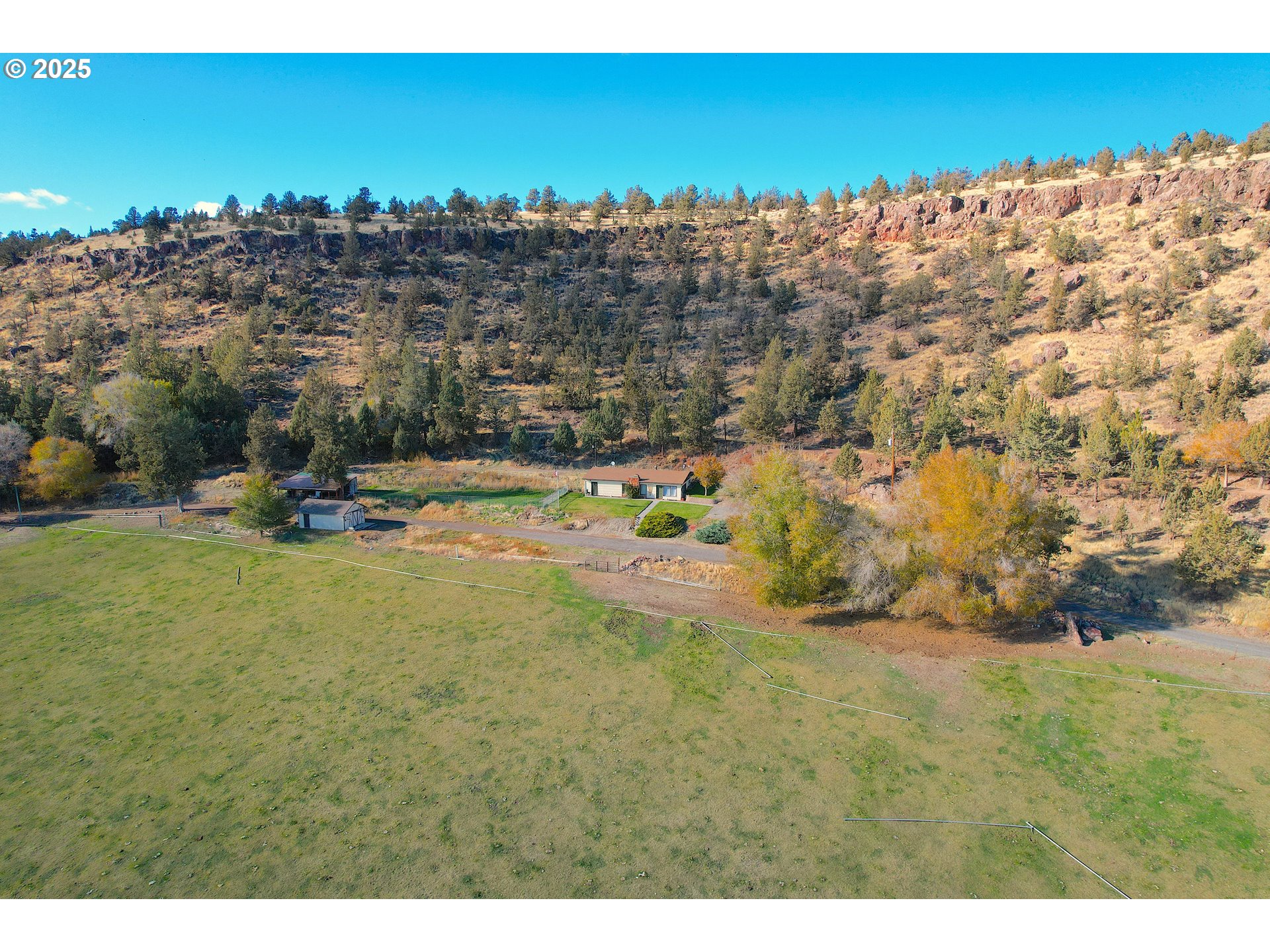 905 North E Barnes Butte Road Prineville, OR 97754 - Photo 9 of 11 a view of outdoor space and city view