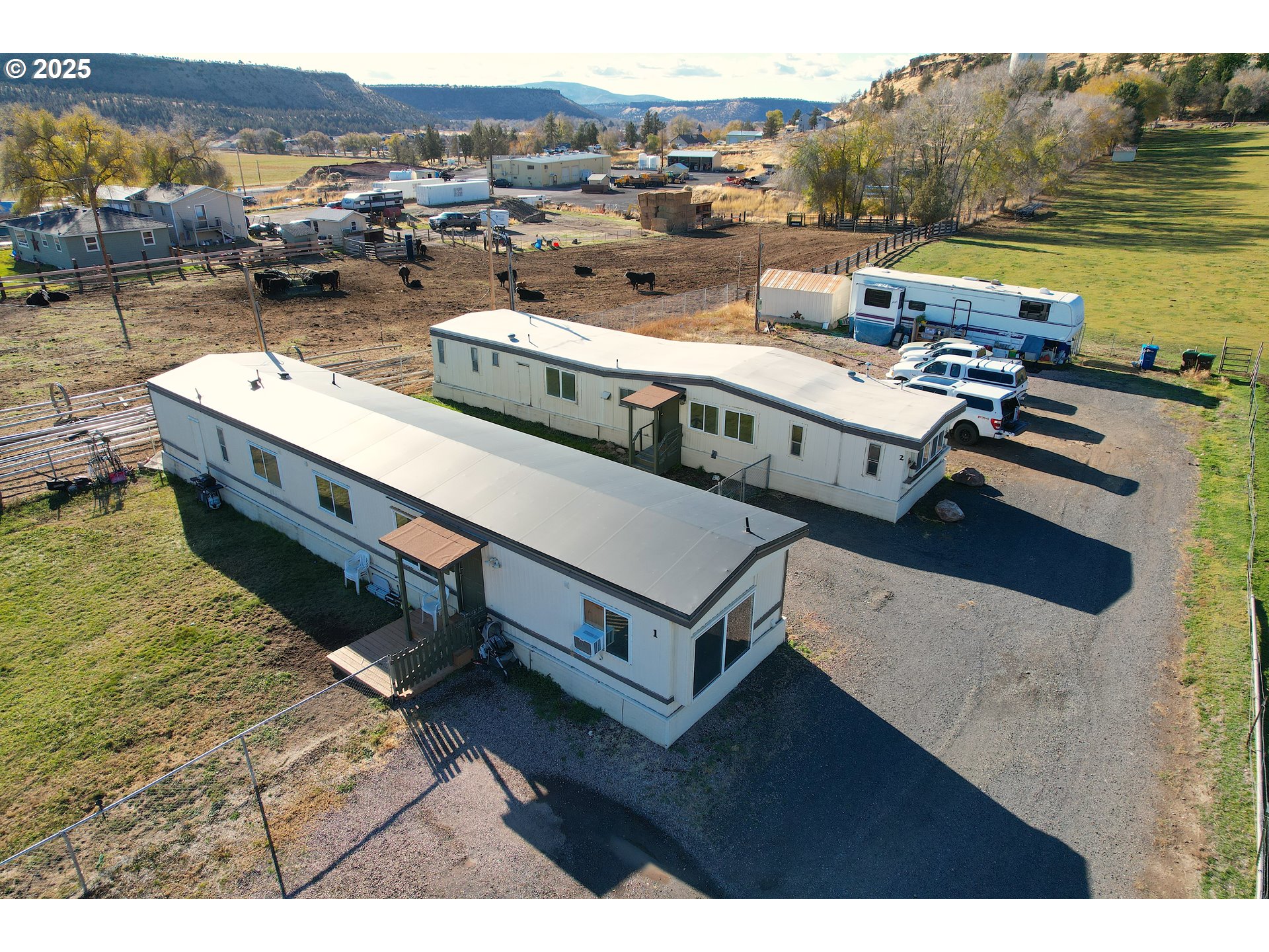 905 North E Barnes Butte Road Prineville, OR 97754 - Photo 10 of 11 a terrace of a house with outdoor seating