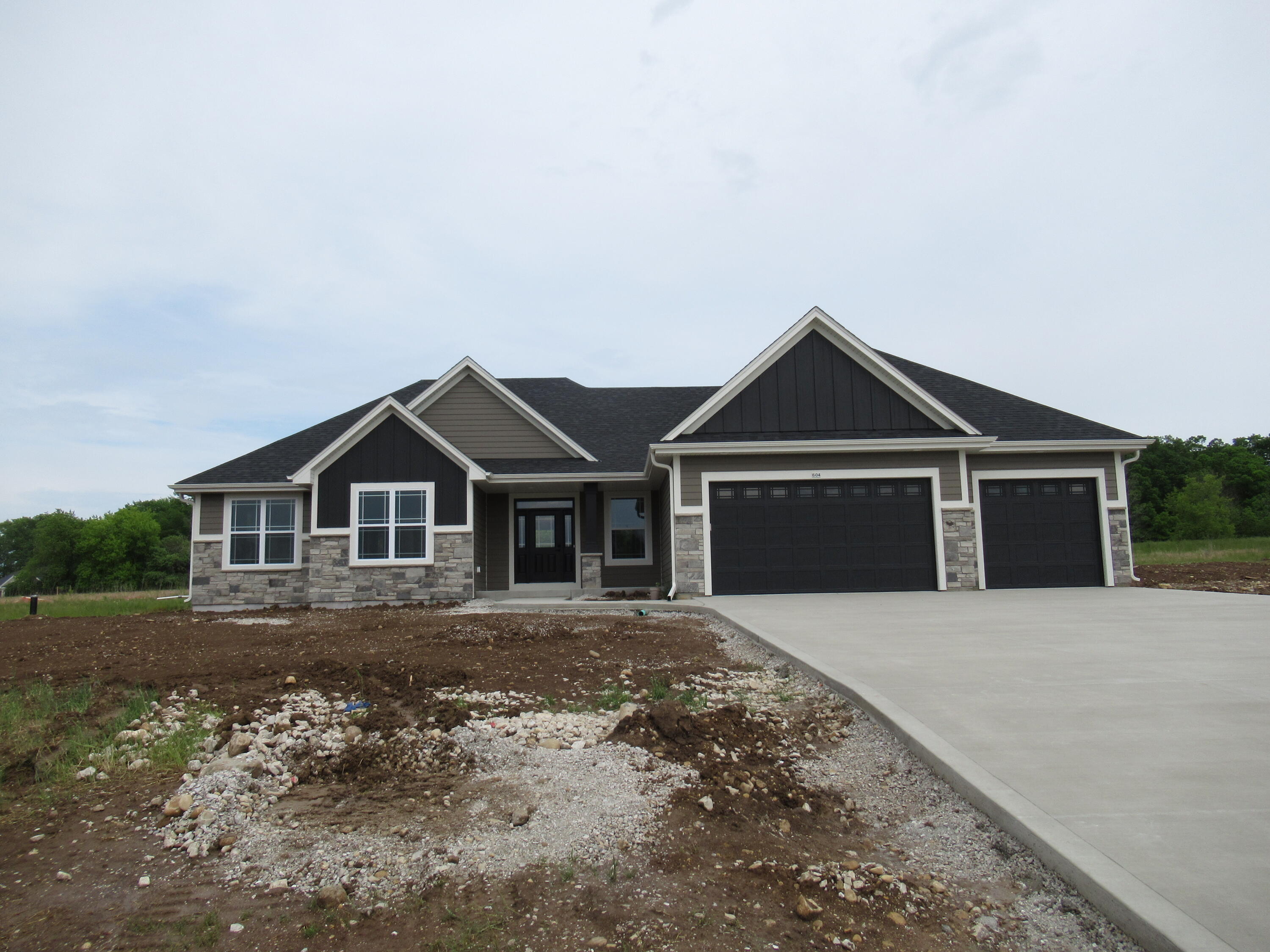 604 Wickland Way Colgate, WI 53017 - Photo 1 of 1 IMG_8340