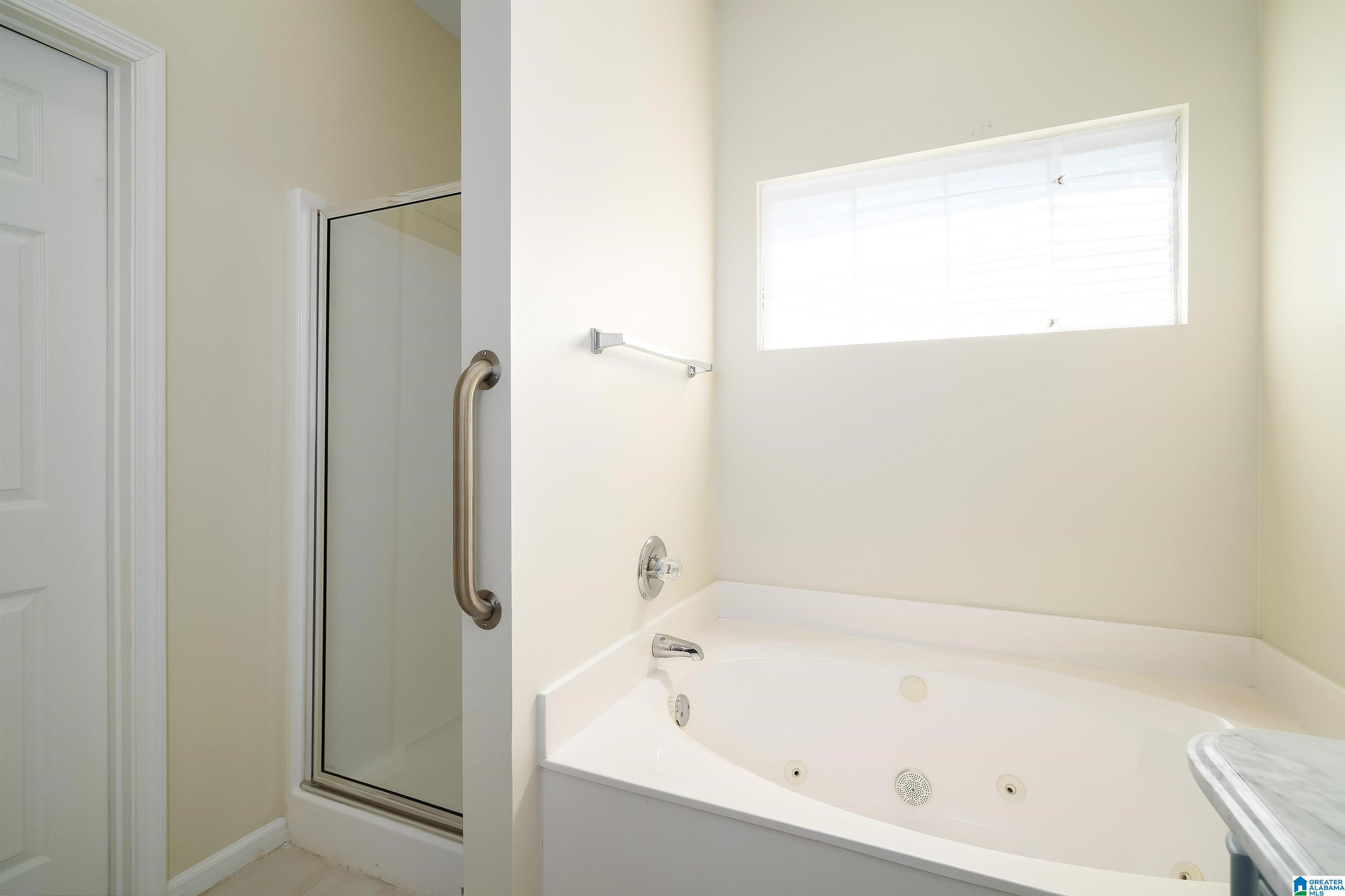 562 Summit Circle Fultondale, AL 35068 - Photo 17 of 26