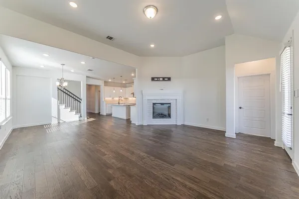 $3,250 | 1110 Stallion Lane, Justin, TX 76247