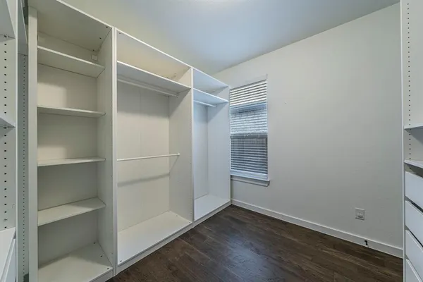 $3,250 | 1110 Stallion Lane, Justin, TX 76247