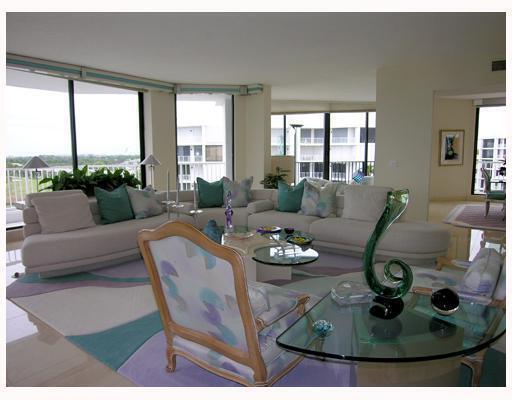 20320 Fairway Oaks Drive, Unit 373 Boca Raton, FL 33434 - Photo 6 of 27 a living room with furniture and a large window