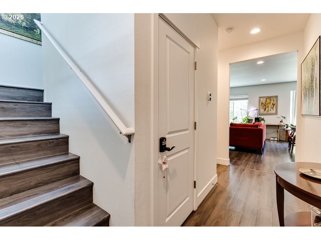 2580 Fieldcress Road Eugene, OR 97403 - Photo 3 of 40