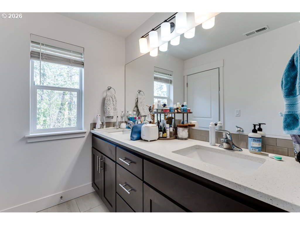 2580 Fieldcress Road Eugene, OR 97403 - Photo 32 of 40