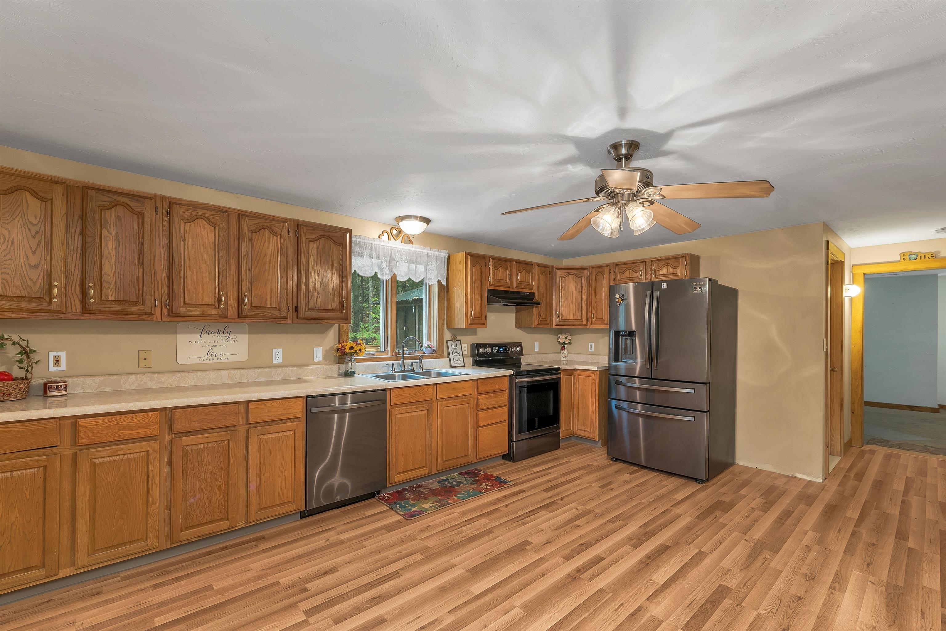 30 Del's Way Braintree, MA 02184 - Photo 16 of 51