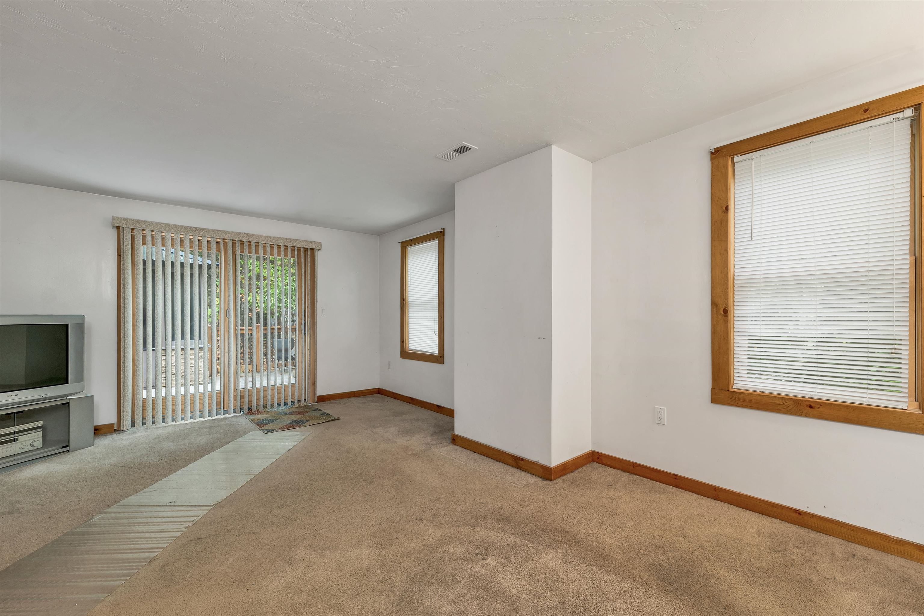 30 Del's Way Braintree, MA 02184 - Photo 22 of 51