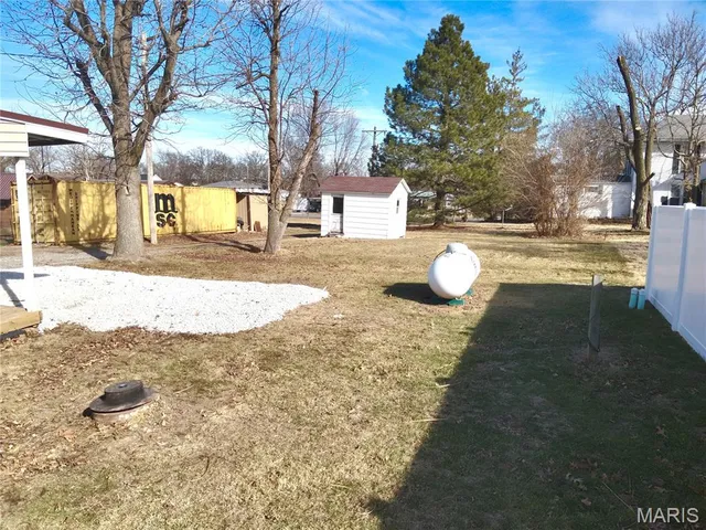 $105,000 | 305 South Campbell, Edina, MO 63537