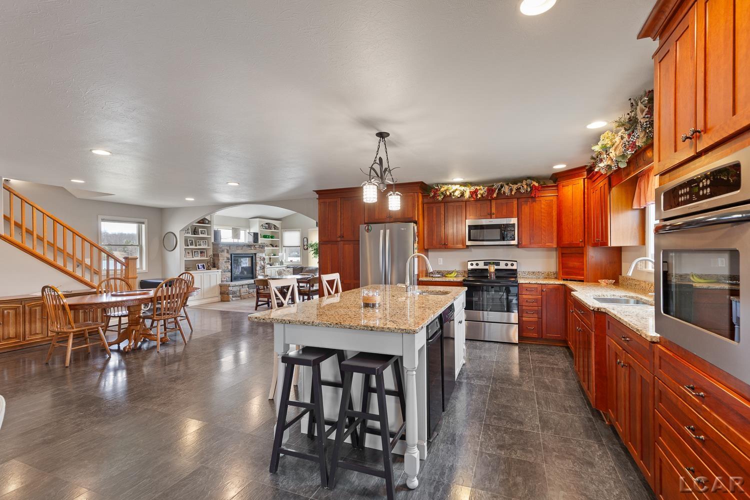 144 Washington Lake Road Brooklyn, MI 49230 - Photo 2 of 71
