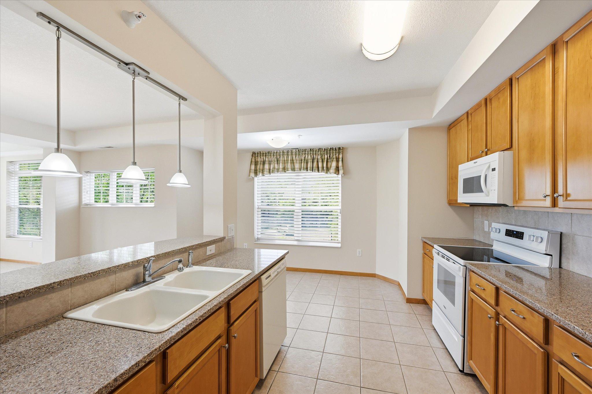 2550 38th Avenue Northeast, Unit 213 St. Anthony, MN 55421 - Photo 20 of 37