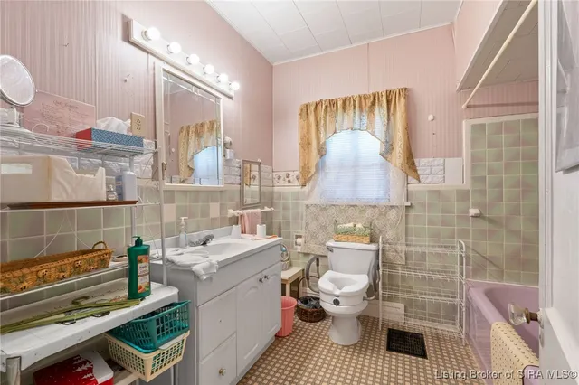 $105,000 | 409 South Gospel Street, Paoli, IN 47454