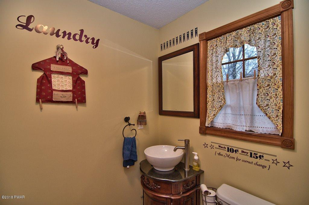 422 Boneridge Road Hawley, PA 18428 - Photo 26 of 69