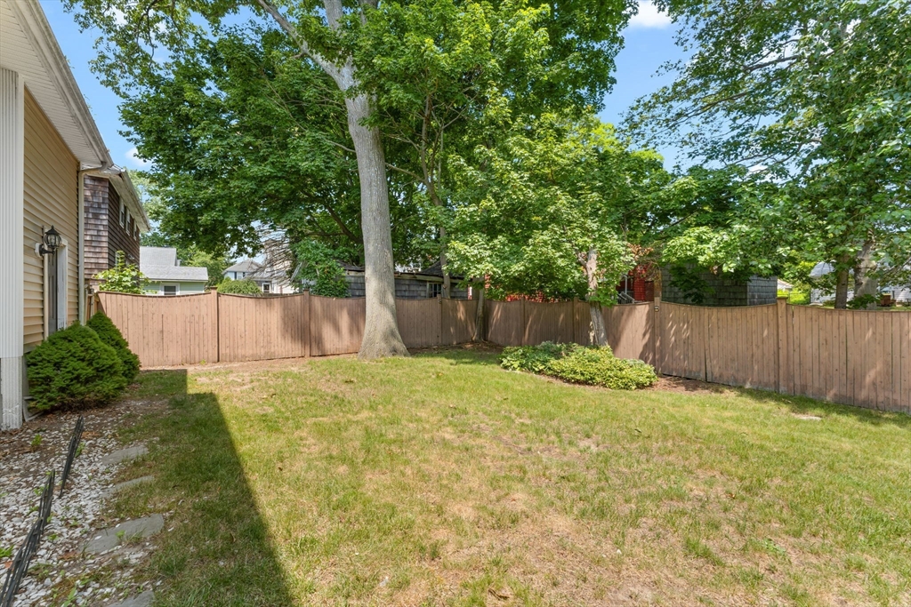 152 Harding Street Fall River, MA 02720 - Photo 26 of 27