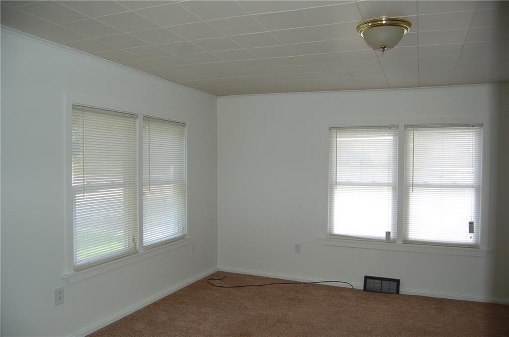 5144 Thoms Run Road Presto, PA 15142 - Photo 11 of 20 Gallery Image 11