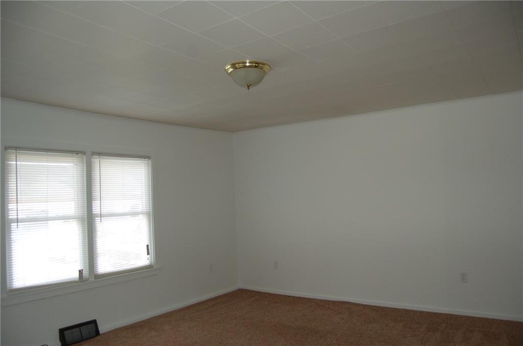 5144 Thoms Run Road Presto, PA 15142 - Photo 9 of 20 Gallery Image 9