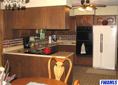 5445 Hamilton Road Yoder, IN 46798 - Photo 8 of 19