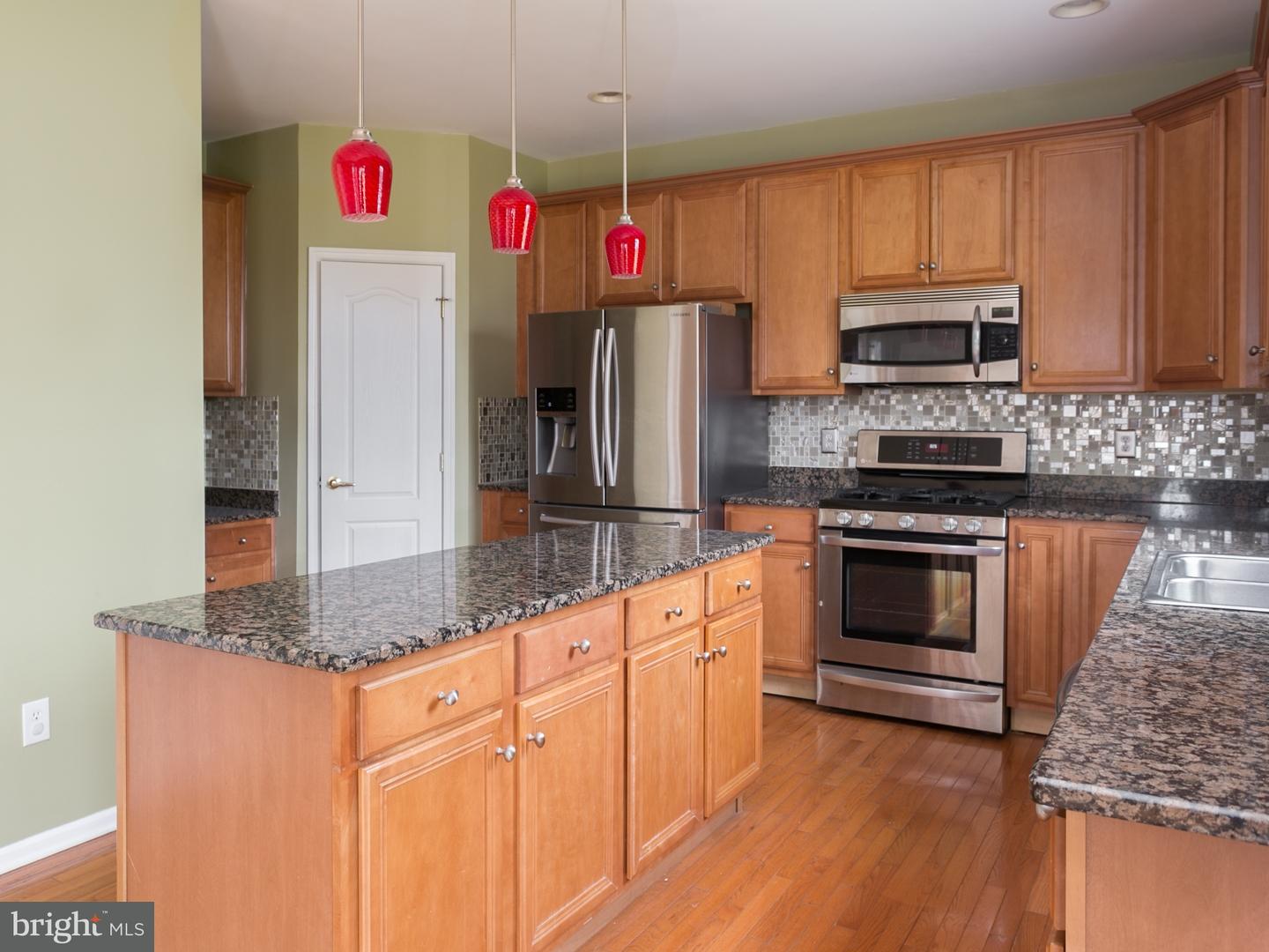 69 Cayuga Road Bordentown, NJ 08505 - Photo 9 of 24