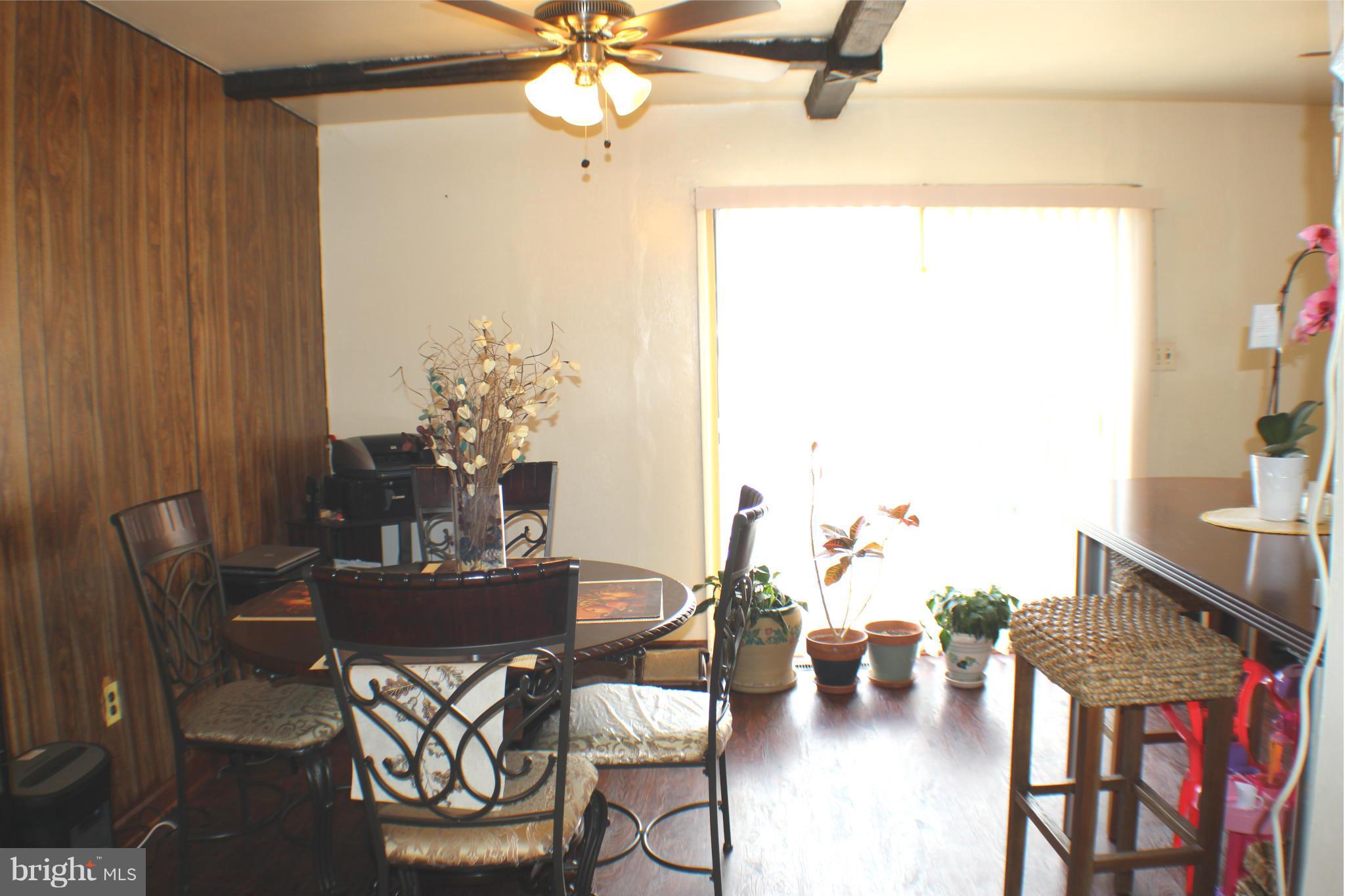 633 Charraway Road Baltimore, MD 21229 - Photo 4 of 12 Dining Room