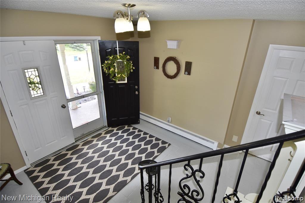 16202 Whitaker Road Linden, MI 48451 - Photo 3 of 30 Gallery Image 3