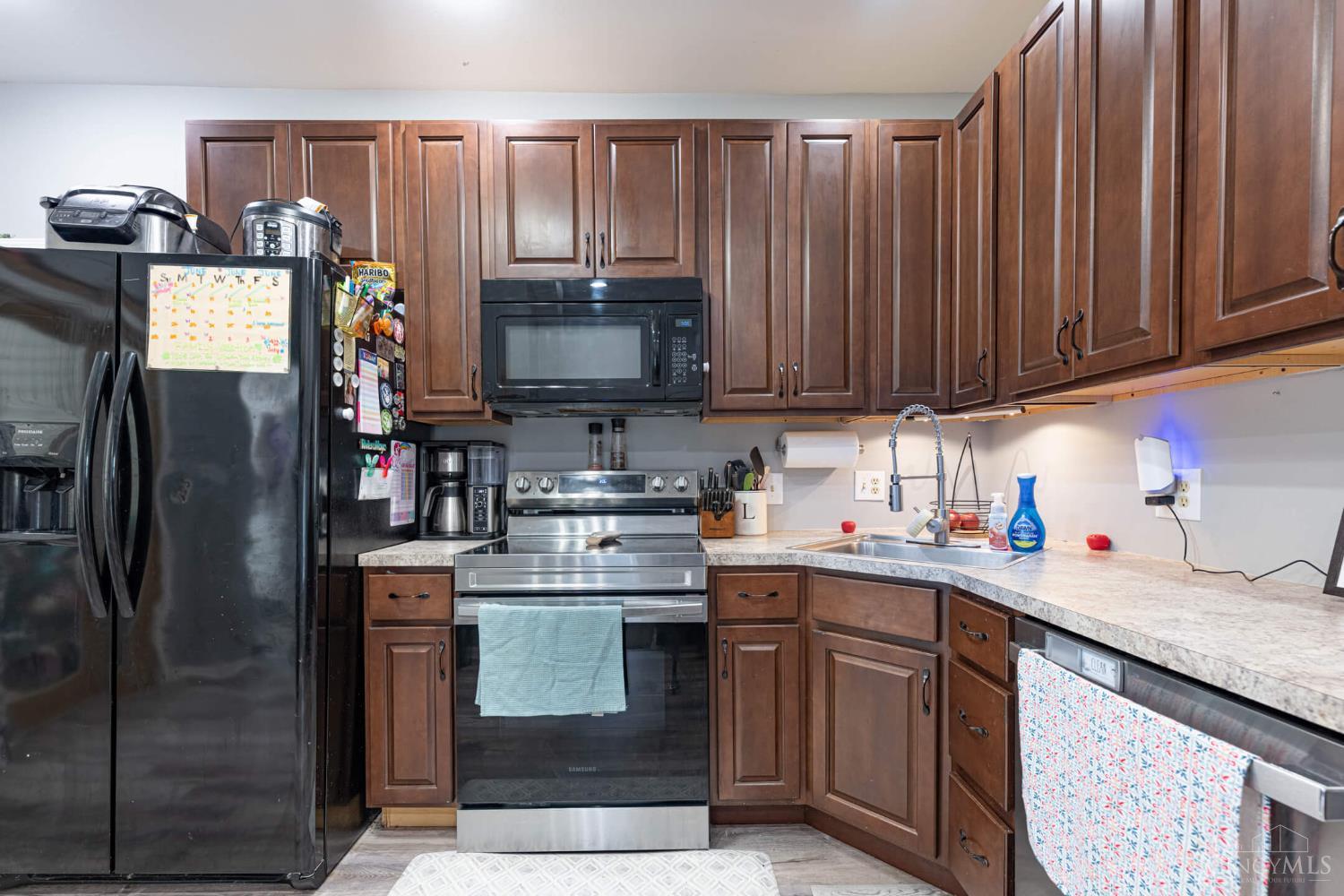 16 Burton Road Middletown, OH 45044 - Photo 9 of 25