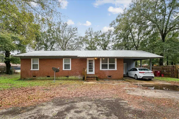 $170,000 | 103 Oglesby Avenue, Crestview, FL 32536