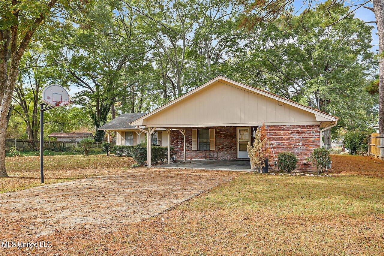 217 Nolan Circle Ridgeland, MS 39157 - Photo 2 of 28 02-217 Nolan Cir