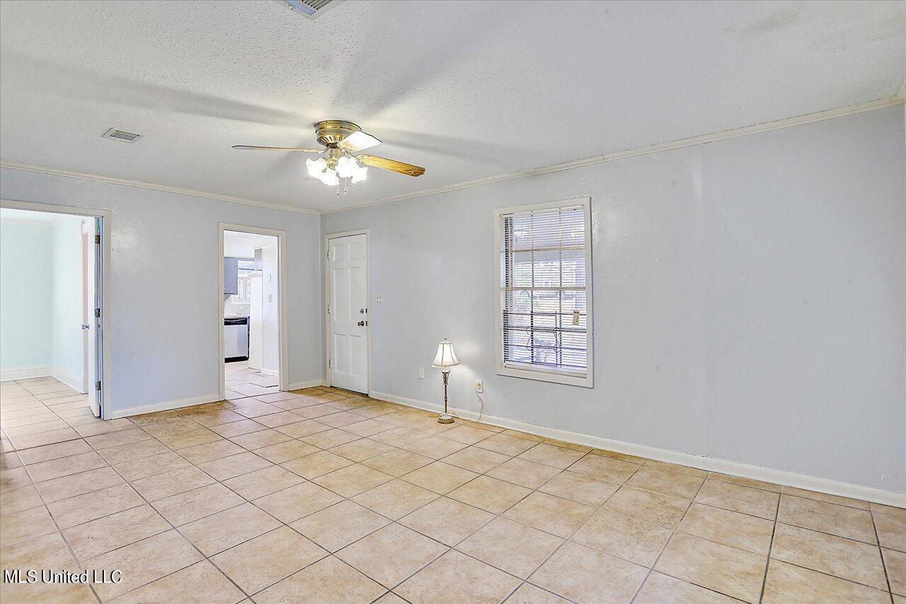 217 Nolan Circle Ridgeland, MS 39157 - Photo 6 of 28 06-217 Nolan Cir