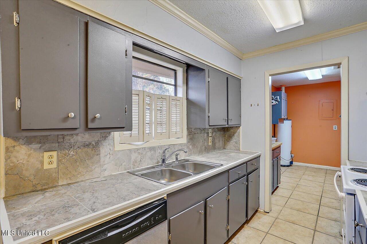 217 Nolan Circle Ridgeland, MS 39157 - Photo 9 of 28 09-217 Nolan Cir