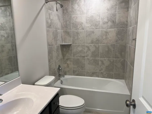 $2,200 | 325 Willowshire Court, Waynesboro, VA 22980