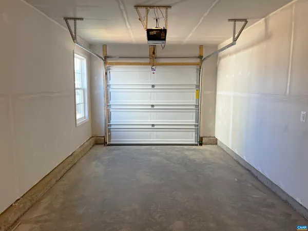 $2,200 | 325 Willowshire Court, Waynesboro, VA 22980