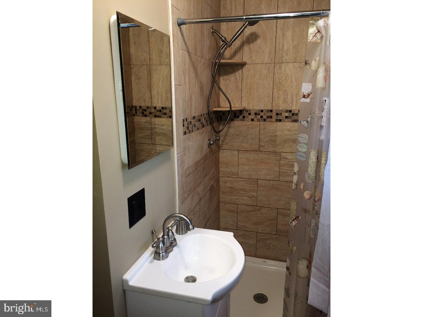 220 Moods Road Monroeville, NJ 08343 - Photo 13 of 21 Bathroom