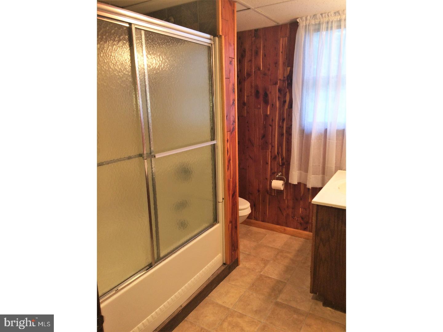 220 Moods Road Monroeville, NJ 08343 - Photo 18 of 21 Bathroom