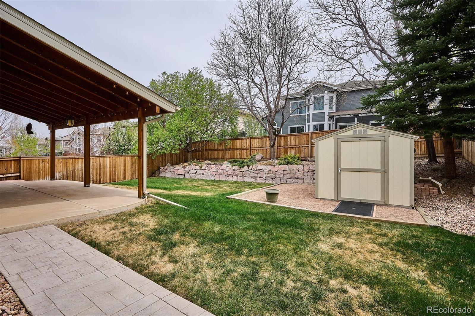 6299 Shannon Trail Highlands Ranch, CO 80130 - Photo 38 of 40 a view of a backyard of the house