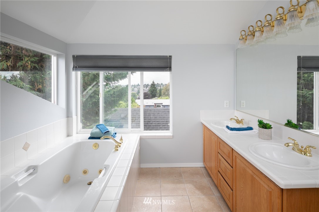 2131 North 87th Street Seattle, WA 98103 - Photo 16 of 22 Gallery Image 16