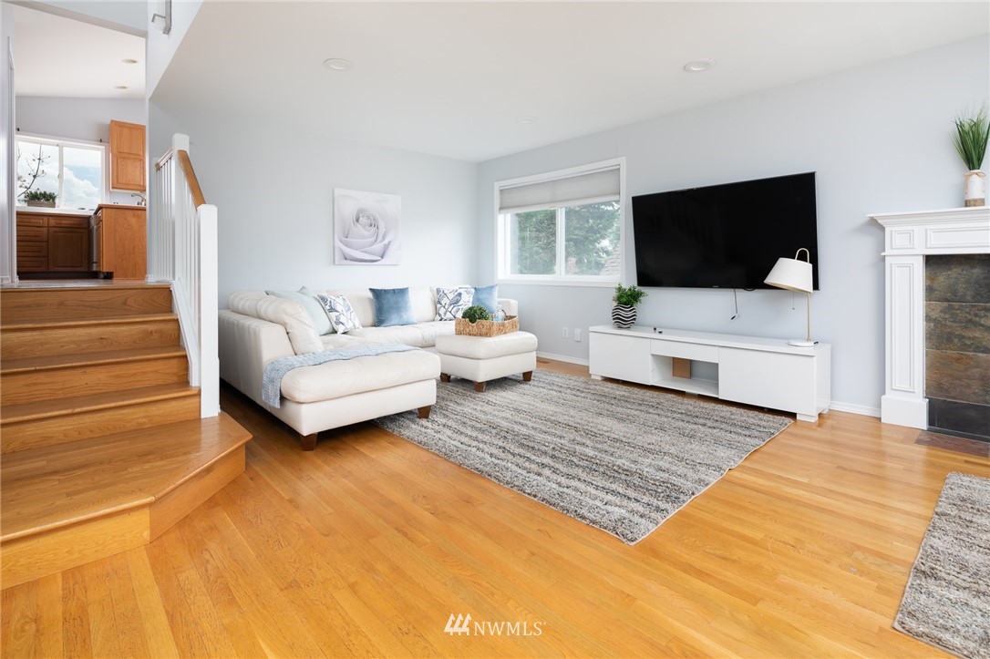 2131 North 87th Street Seattle, WA 98103 - Photo 3 of 22 Gallery Image 3