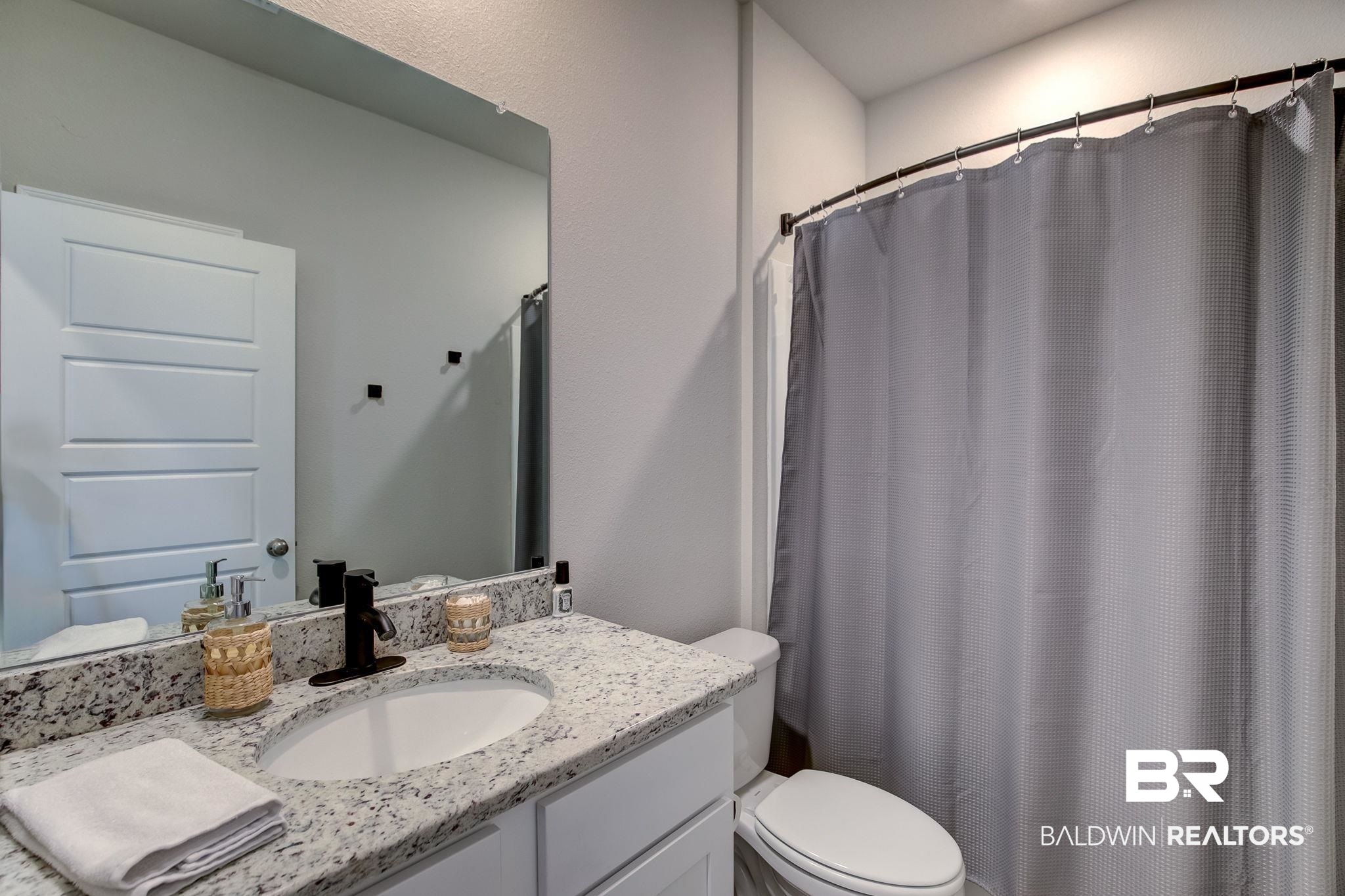 31698 Memphis Loop Daphne, AL 36527 - Photo 17 of 26 Bathroom 2