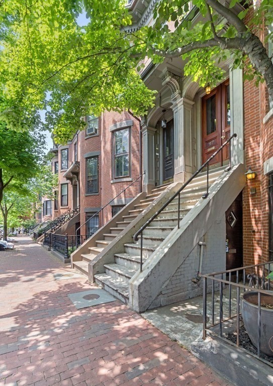97 Appleton Street Boston, MA 02116 - Photo 2 of 20 Gallery Image 2