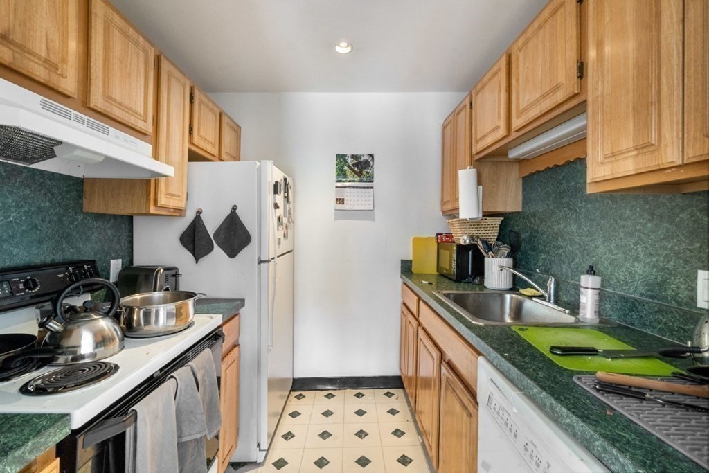 97 Appleton Street Boston, MA 02116 - Photo 8 of 20 Gallery Image 8